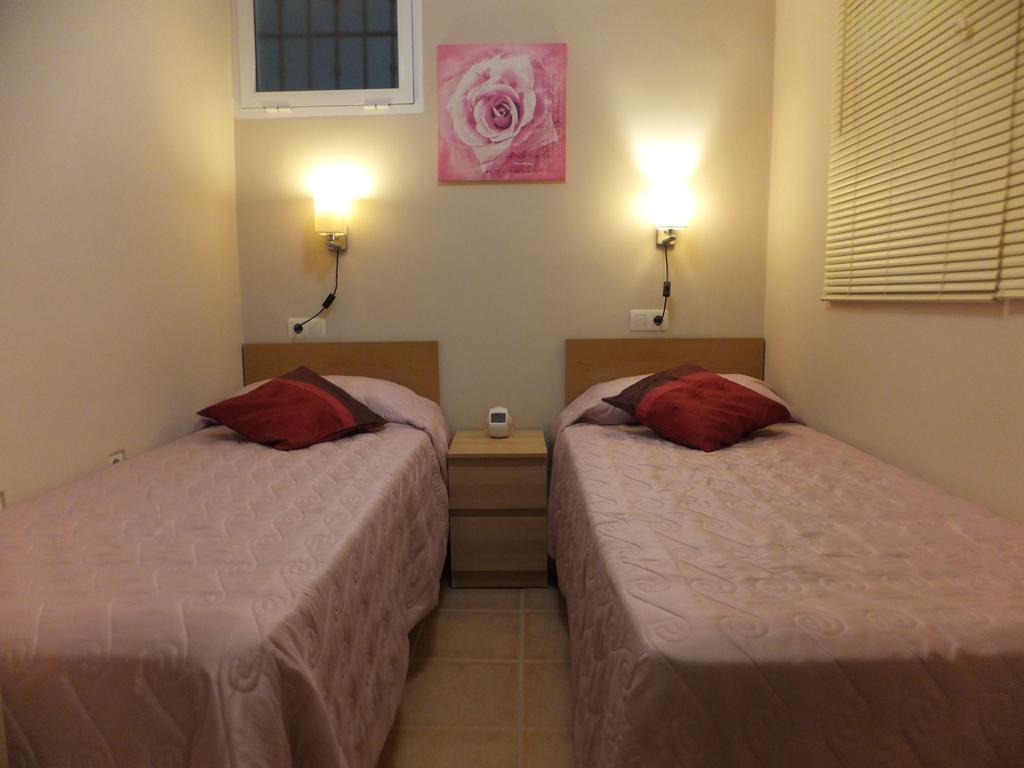 Apartamento Bahia Dorada إِستيبونا المظهر الخارجي الصورة
